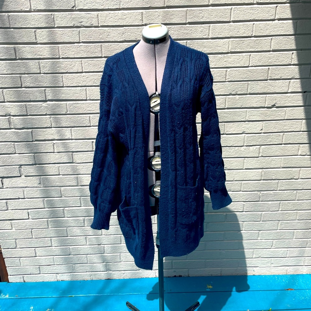 Navy blue chunky knit cardigan 🦋